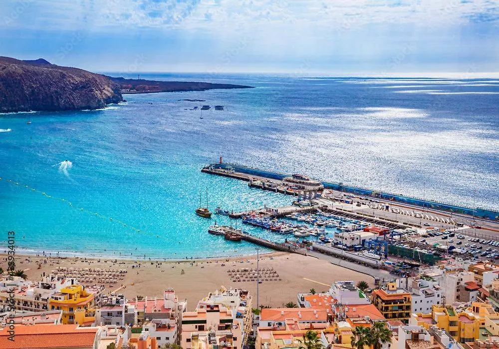 Apto Tomasol Playa Arona  Spain