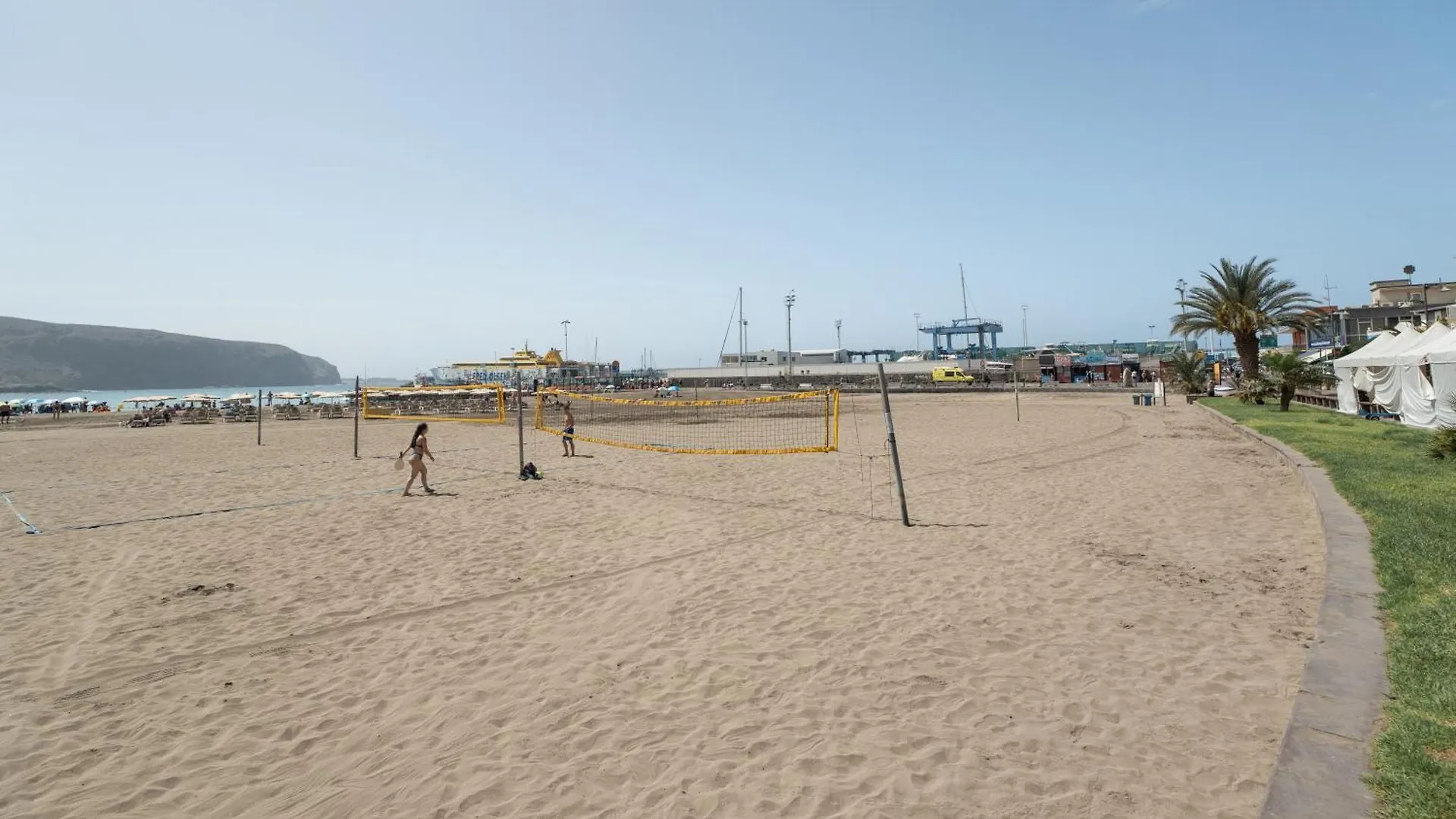 Apartment Apto Tomasol Playa Arona  Spain
