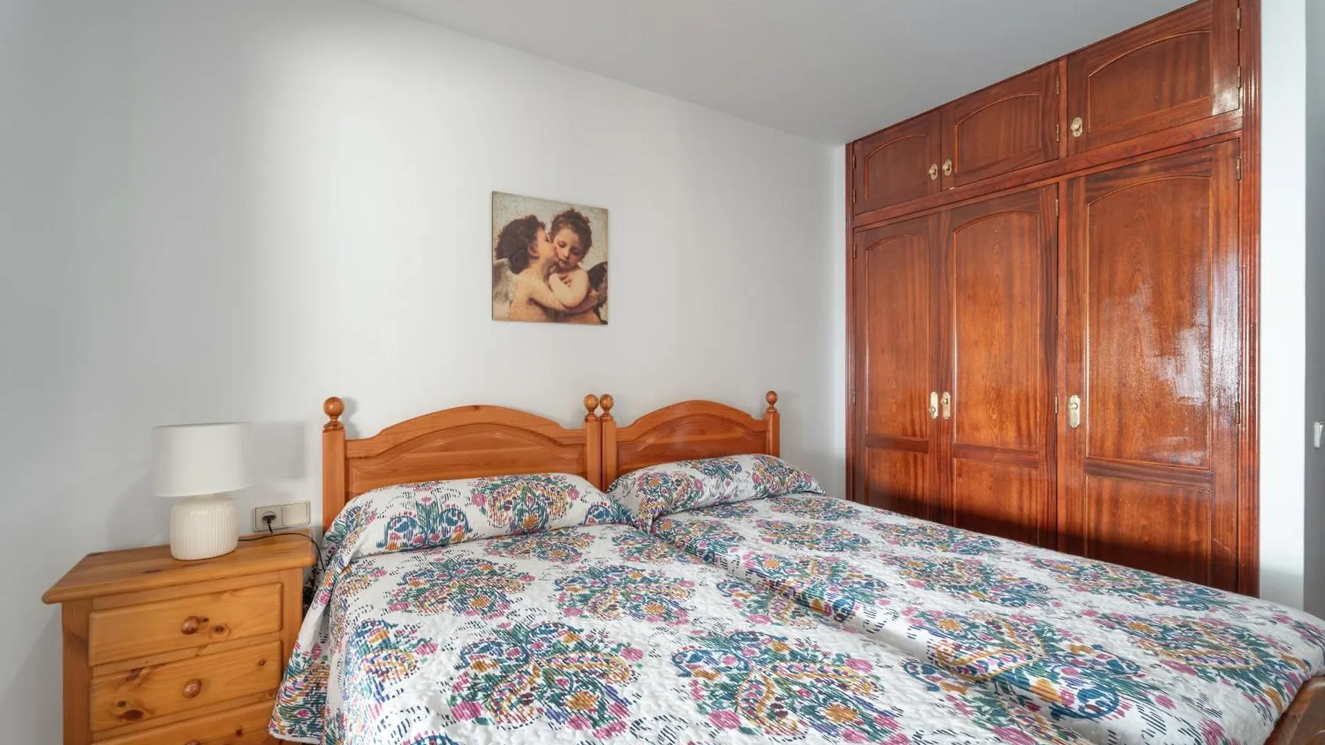 Apartment Apto Tomasol Playa Arona  Spain